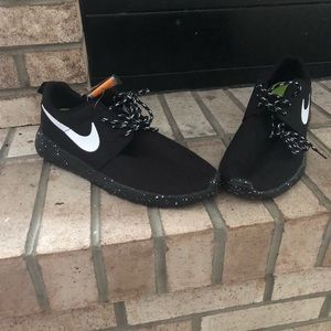 Nike roshes